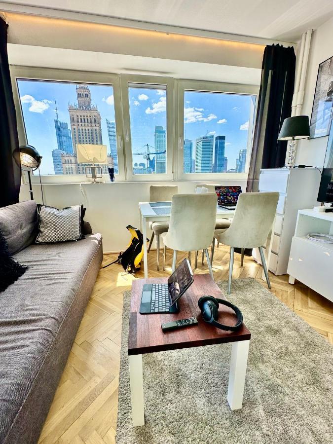 Platinum Metro X2 Wifi 350 Mbs Netflix Hbo Appletv Leilighet Warszawa